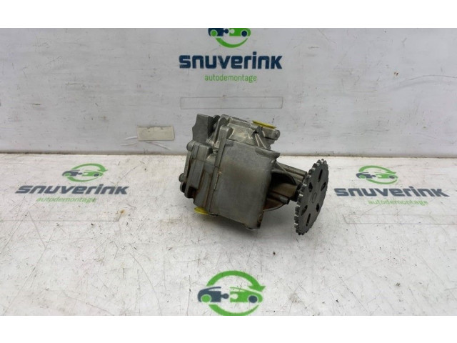 Масляный насос  R9M-A402 150001650R, 150109067R  Renault Trafic III (X82) 