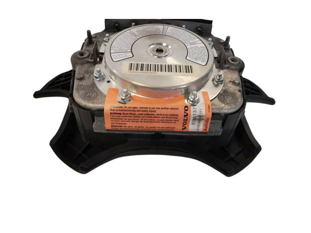 Подушка безопасности водителя 9206137   Volvo S70  V70  V70 XC