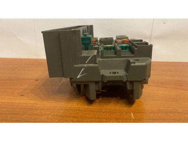 Pojistková skříňka 518966010B, B010107400 BMW X6 E71 2013