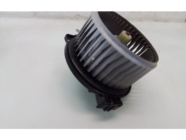 Вентилятор печки Subaru Outback