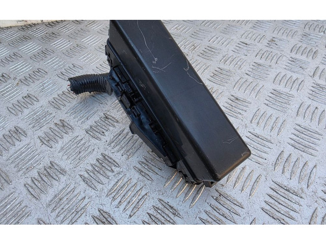   Pojistková skříňka 9NJ09   Infiniti QX60 L50 2019