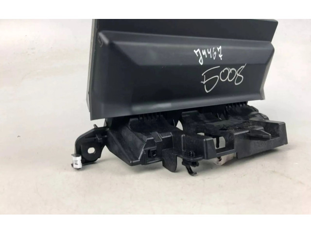 Экран/ дисплей / маленький экран 9839367980    Peugeot 5008 II