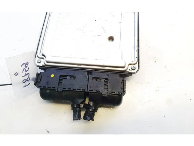 Řídící jednotka 03g906021cg, 0281012746 Volkswagen Caddy 2006