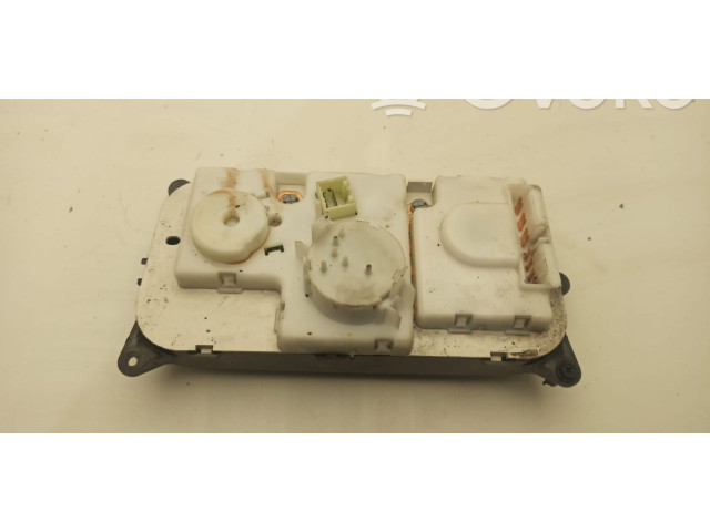 Блок управления климат-контролем Jeep Cherokee III KJ