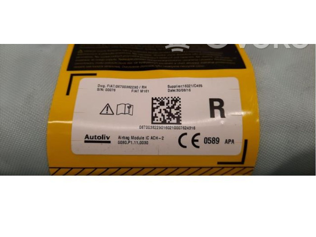 Моторчик заднего дворника 670038229    Maserati Levante