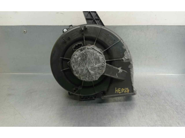 Вентилятор печки 6R1819015 Skoda Fabia Mk3 (NJ)