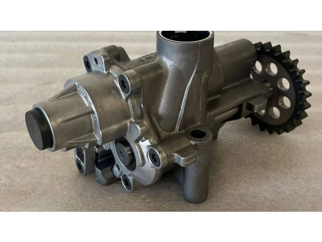 Масляный насос   07K115105R  Volkswagen Jetta VI 