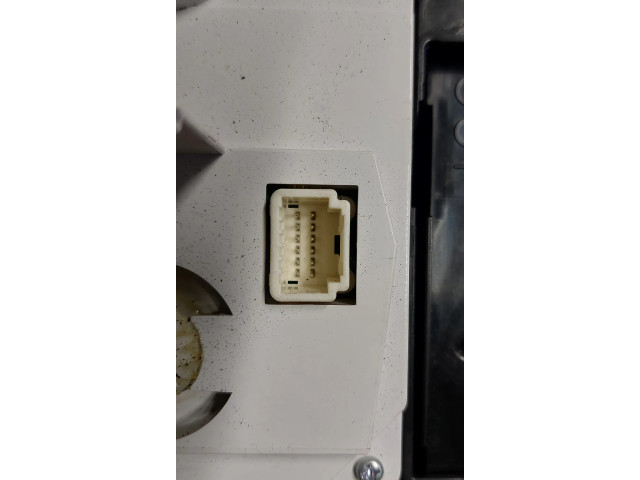 Блок управления климат-контролем BJE761190A, 61190A Mazda 3 III