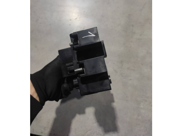   Pojistková skříňka 71405036, G92Z128010   Lexus GS 300 350 430 450H 2007