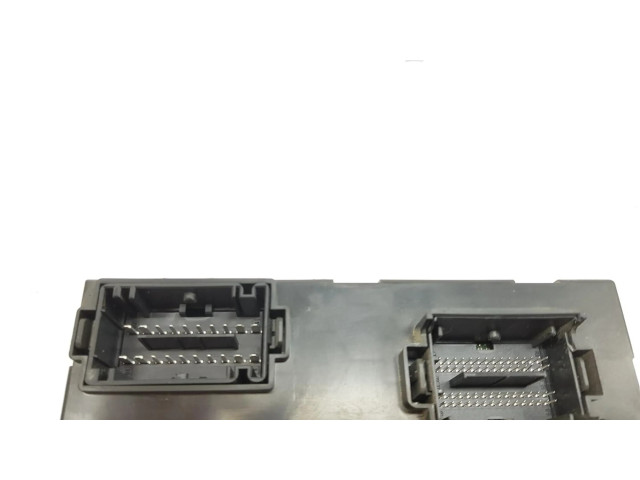 Блок предохранителей 520780640, 52078064   Jeep Renegade    