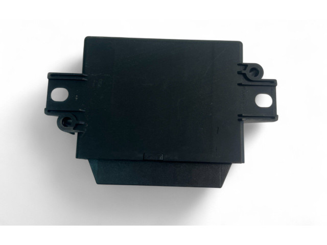 Другие блоки управления / модули 30682548   Volvo V70