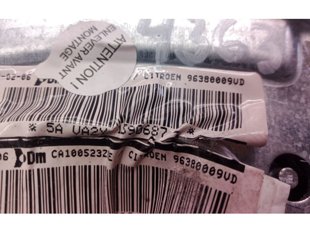 Подушка безопасности водителя 96380009VD, 96380009 Citroen C2