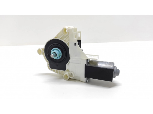 Передний двигатель механизма для подъема окон