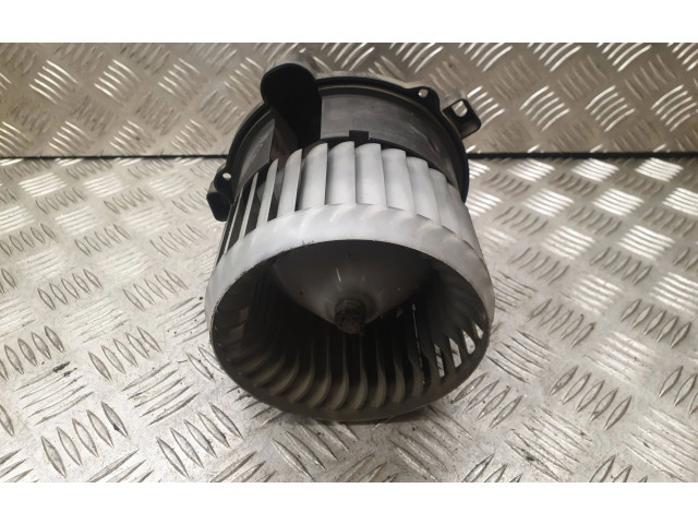 Вентилятор печки MF0160700701 Mitsubishi Colt