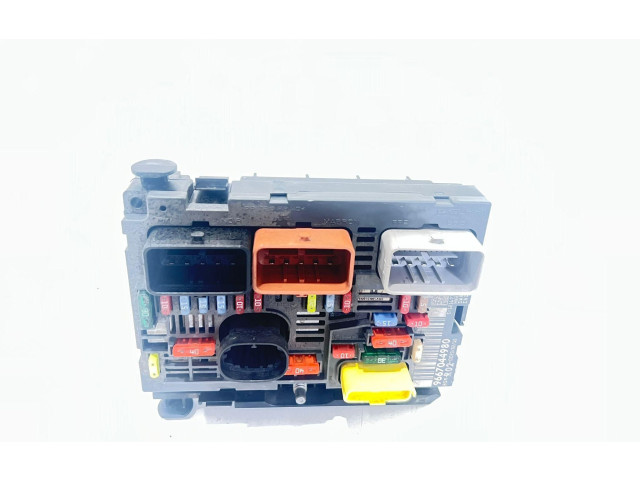 Блок предохранителей 9667044980, 9667044980   Peugeot 5008    