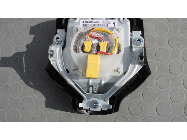 Подушка безопасности водителя Mitsubishi Outlander