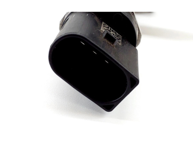 Топливная рампа 04E133320D Skoda Fabia Mk3 (NJ) для двигателя CJZD