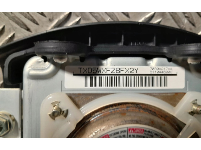 Подушка безопасности водителя 7030A217XA Mitsubishi Colt