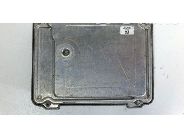 Блок управления двигателя 045906013B   Skoda Fabia Mk2 (5J)