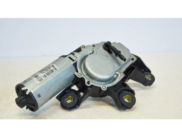 Моторчик заднего дворника 3B9955711C    Volkswagen PASSAT B5.5