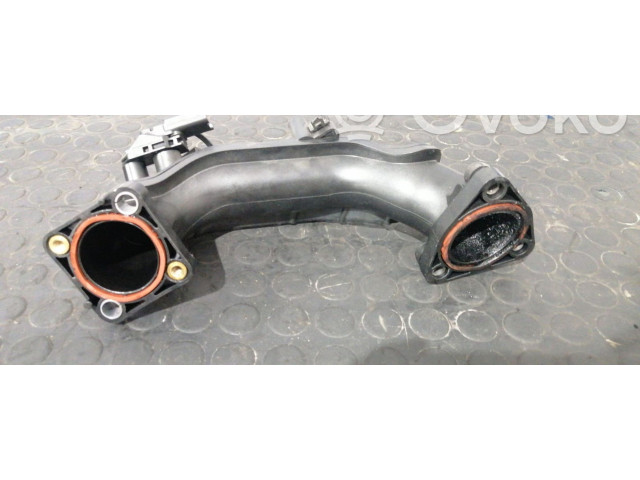 Интеркулер     Mazda 3 II 