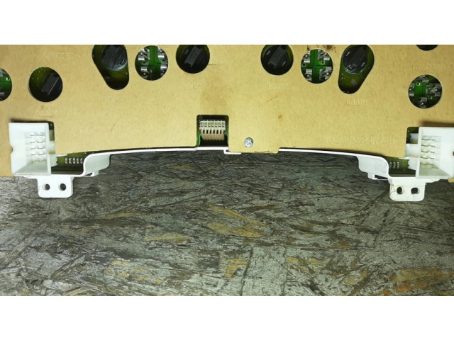 Панель приборов 70113R, TN2574105700 Dodge Intrepid