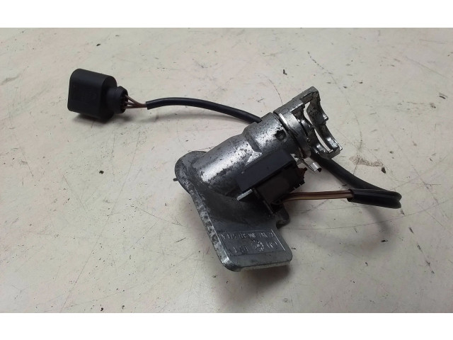 Замок багажника Skoda Superb B5 (3U) 2001-2008 года