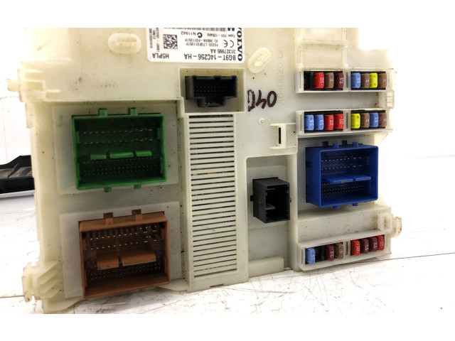 Pojistková skříňka 31327995AA, BG9T14C256HA Volvo XC60 2010