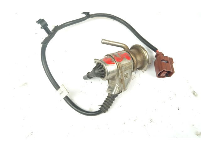 Vstřikovač 04L131113P Volkswagen T-Roc DGTE