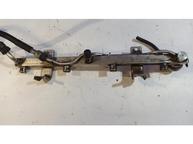 Топливная рампа 9187493, 9136243 Saab 9-5 2.0 для двигателя B205E