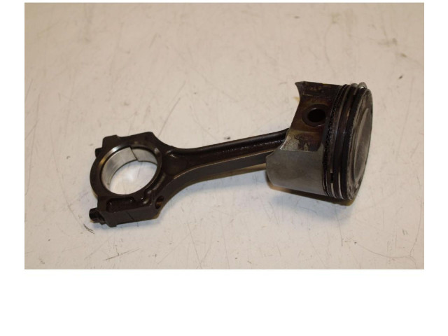 Поршень с шатуном RTJA Ford Fiesta