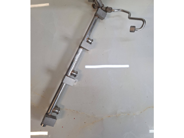 Vstřikovací lišta 03H133316N, 11615 Volkswagen Touareg II CGR