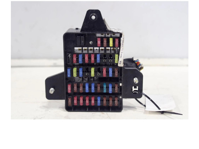 Блок предохранителей Y280T11   SsangYong Rexton    