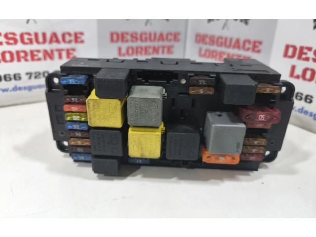 Pojistková skříňka 2095450201 Mercedes-Benz CLK A209 C209 2005