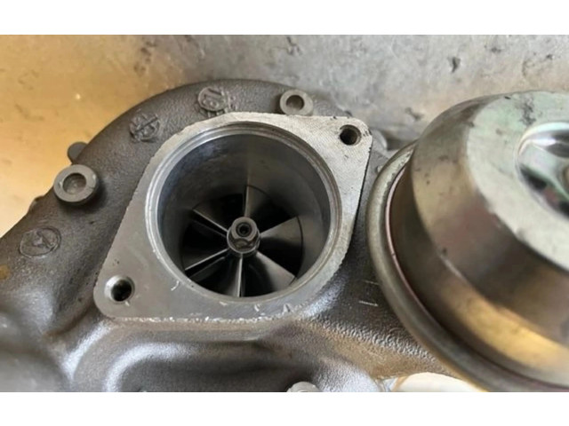 Турбина Нагнетатель Alfa Romeo Stelvio 00670051477, 00670051478