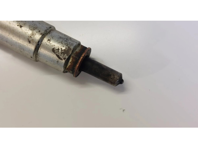 Vstřikovač 16600EC00A Nissan Navara pro naftový motor 2.5