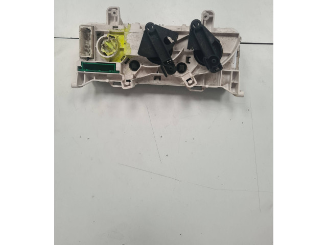 Блок управления климат-контролем A82000200, 69520014   Renault Clio III