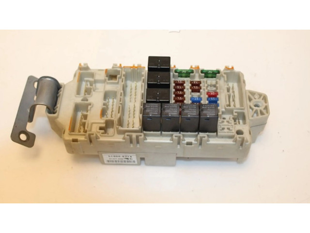 Блок предохранителей 510060718, 510060718 Mitsubishi Grandis