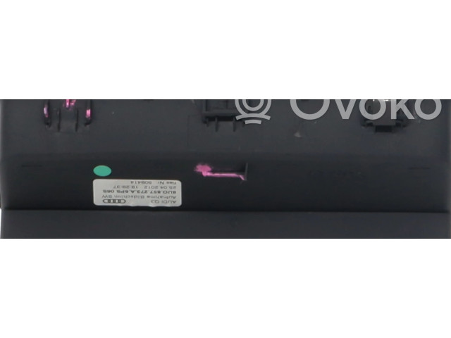 Дисплей       Audi Q3 8U