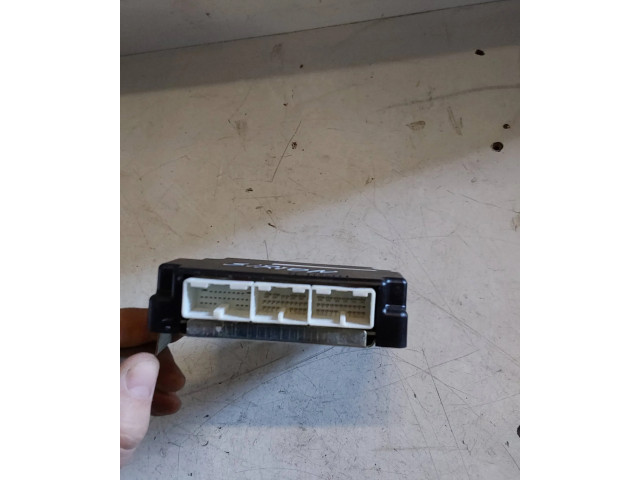 Блок управления коробкой передач 89530B1170   Daihatsu Sirion