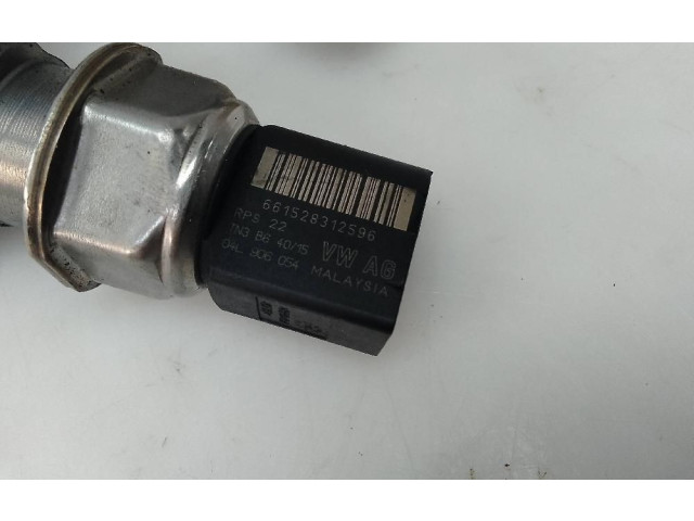 Топливная рампа 04L089G Audi Q3 8U