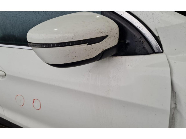 Zpětné zrcátko Nissan Qashqai 2014