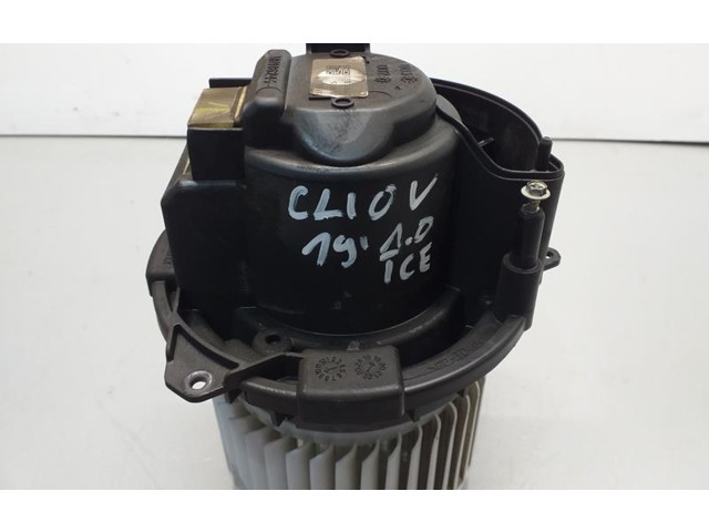 Вентилятор печки       Renault Clio V