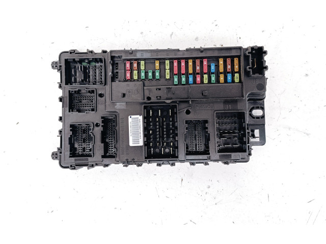 Блок предохранителей DG9T14B476B, GU5T15604 Ford Fusion II