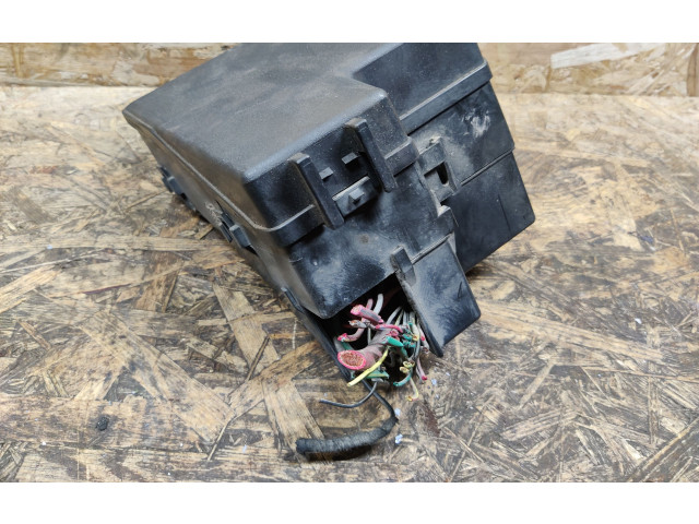 Блок предохранителей 71543150, XW4T14A003E Lincoln LS