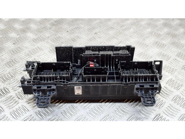 Блок предохранителей 103440600C, 103440500E Tesla Model S