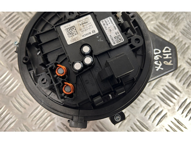 Вентилятор печки    F011500123   Volvo XC90