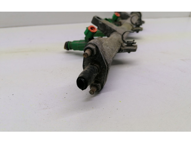 Комплект форсунок 9260930004    KIA Rio   