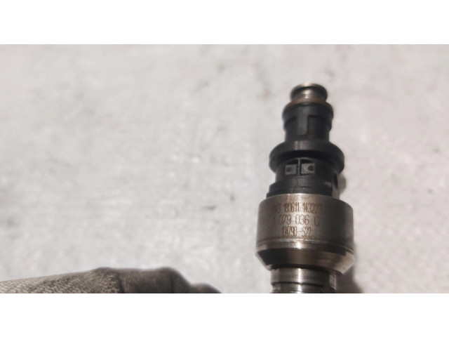 Vstřikovač 079036G   Audi A8 S8 D4 4H  pro benzínový motor 4.2 CDRA 