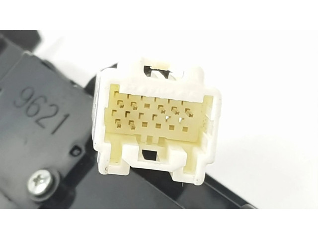 Дисплей BP4R611J0A Mazda 3